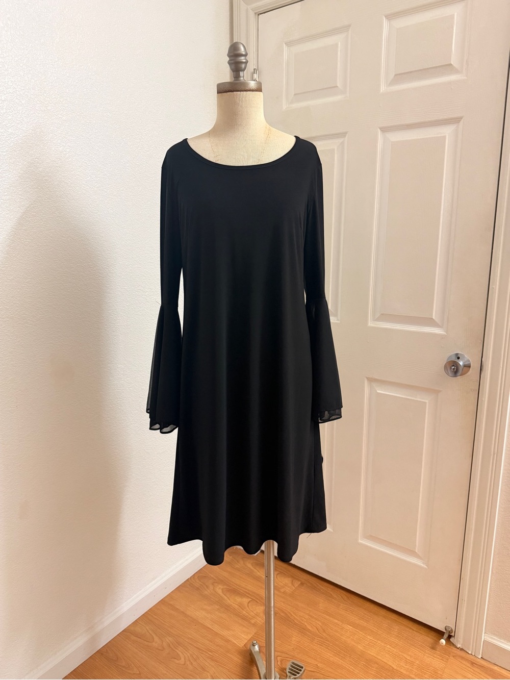 R&M Richard’s Classic Black Bell-Sleeve Women's Dress NWT